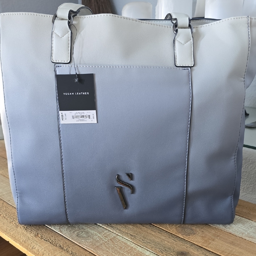 Gray Minimalist Tote Bag with Structured Design
